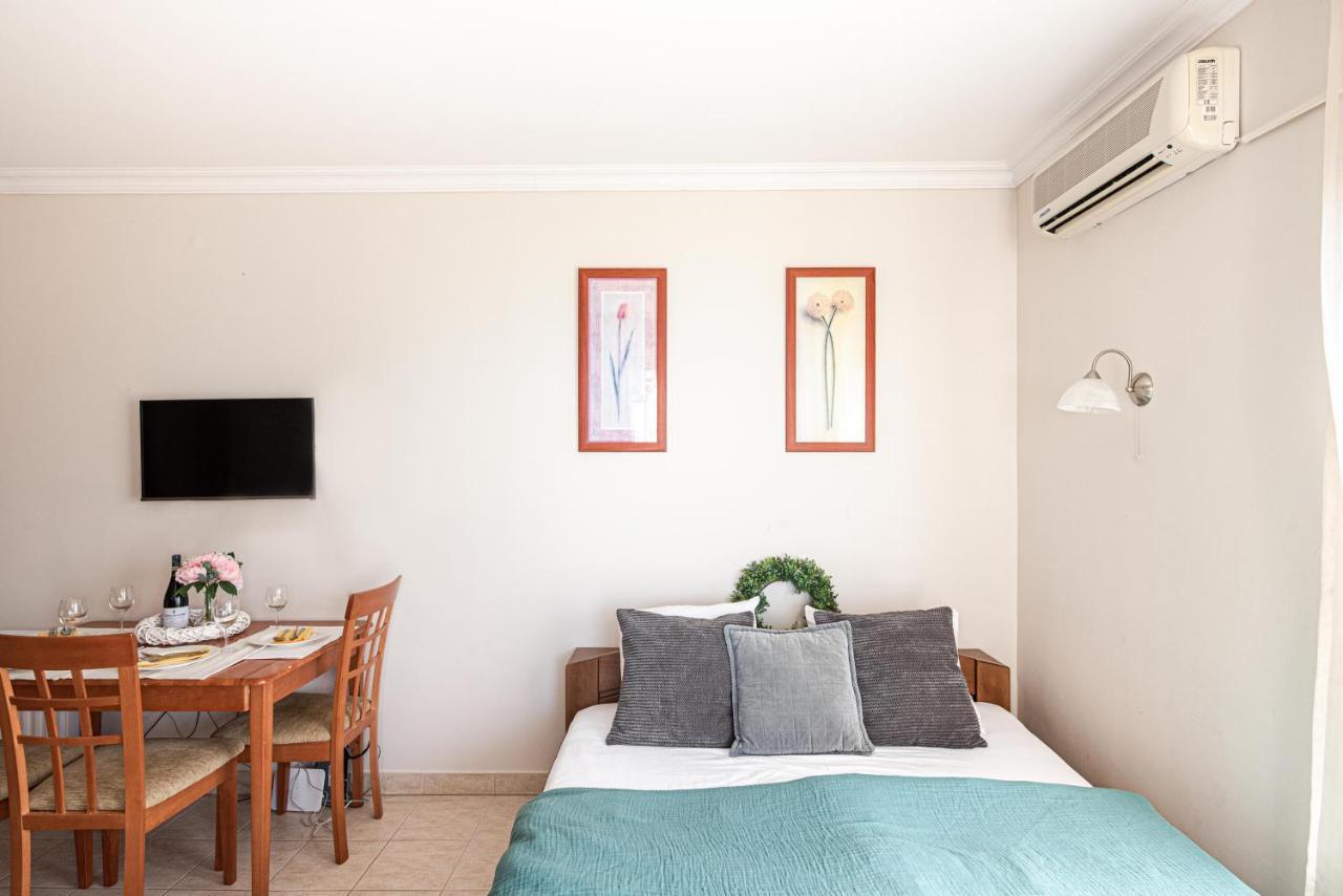Lakeside Family Apartment Siofok Exterior photo
